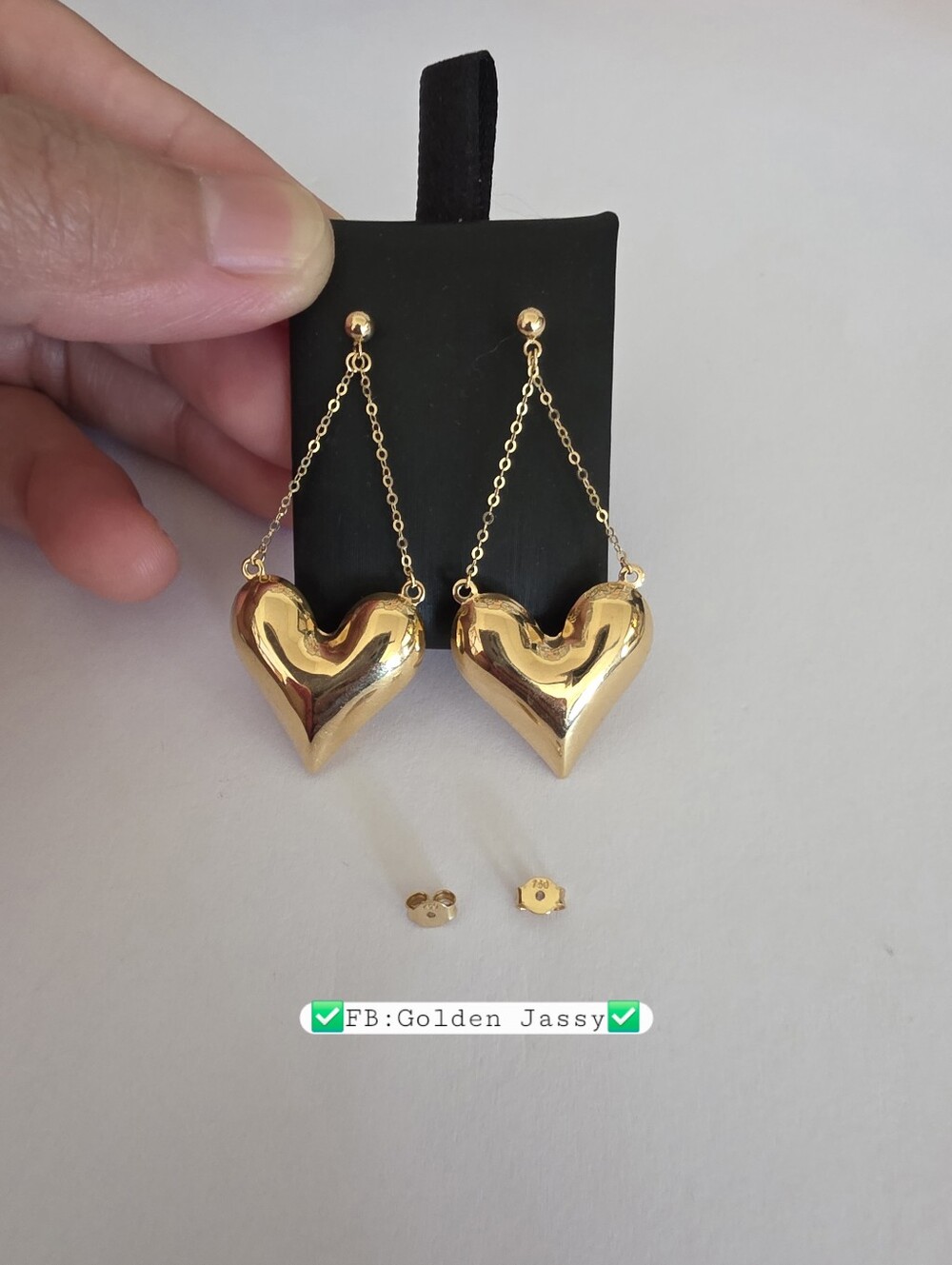 18K Gold Happy Heart Dangle Stud